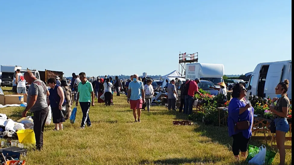 Bonzer Car Boot Sale